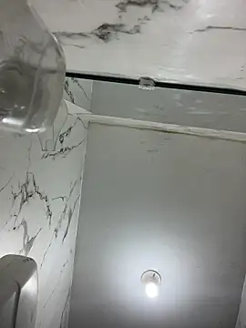 Lia  white online show from 2, 12, 2025