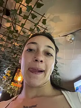 Lia  white online show from 18, 11, 2025