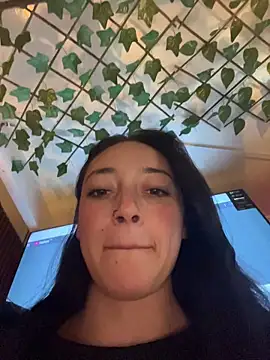 Lia  white online show from 17, 12, 2025