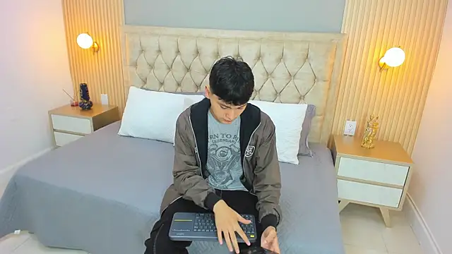 Maxii18  online show from 17, 1, 2026