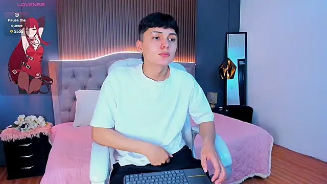 Maxii18  online show from 1, 11, 2025