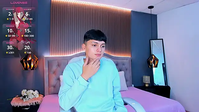 Maxii18  online show from 29, 10, 2025