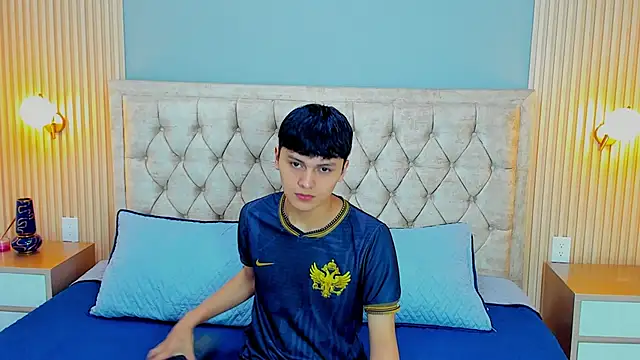 Maxii18  online show from 9, 1, 2026