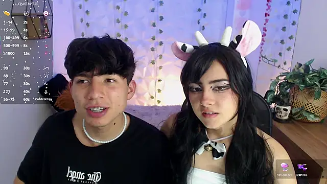 Snapshot of Cassie_and_Jonah chatting on 28, 10, 2025 Cassie and Jonah online show from 28, 10, 2025