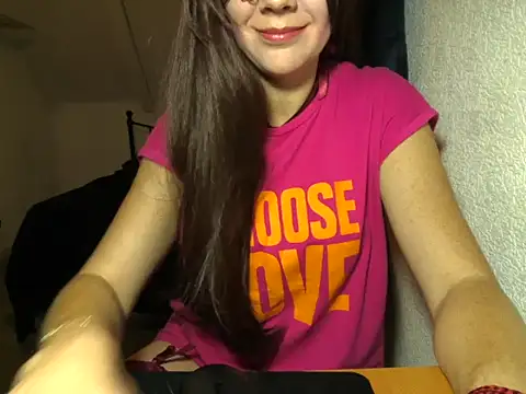 Aromaloveqq online show from 16, 11, 2025