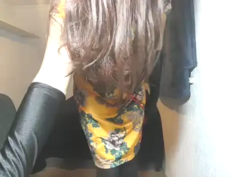 Aromaloveqq online show from 14, 11, 2025