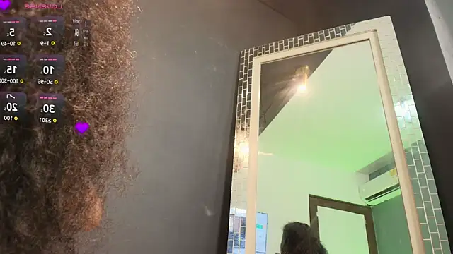 NaomiQueents online show from 29, 11, 2025