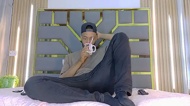 Neytanmalcon online show from 7, 2, 2026