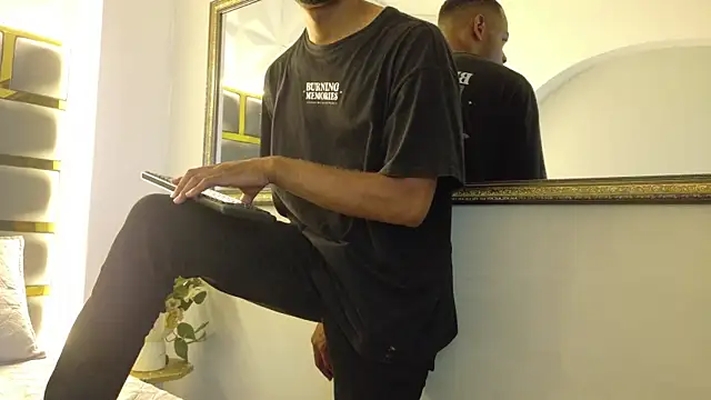 Neytanmalcon online show from 31, 10, 2025