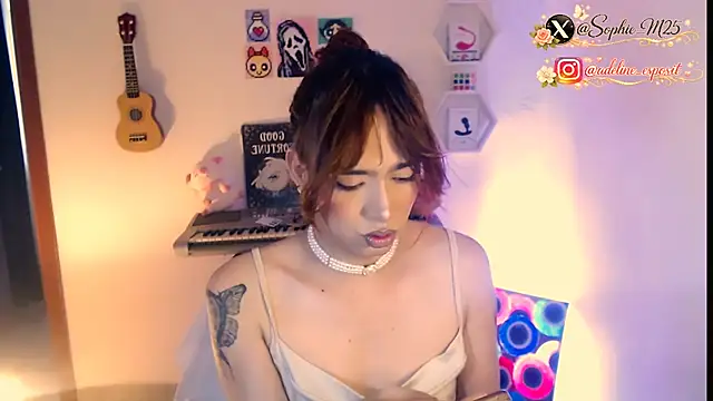 AdelineEsposito online show from 11, 3, 2026