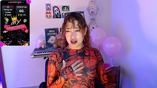 AdelineEsposito online show from 6, 2, 2026