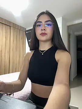 Snapshot of IslaCole chatting on 15, 7, 2026 IslaCole online show from 15, 7, 2026