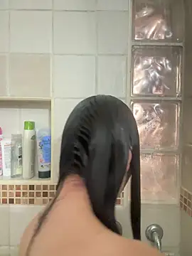 Snapshot of IslaCole chatting on 6, 1, 2026 IslaCole online show from 6, 1, 2026