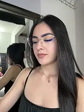 IslaCole online show from 1, 2, 2026