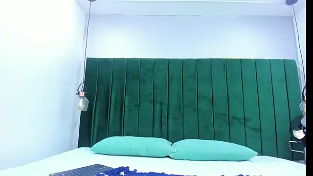 Melody Horney online show from 28, 2, 2026