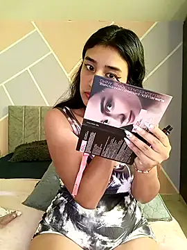 Nahomievans233 online show from 8, 11, 2025