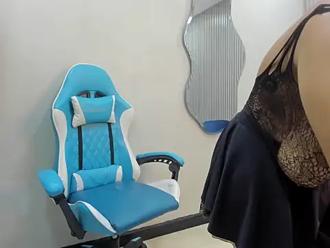 agata18  online show from 26, 11, 2025