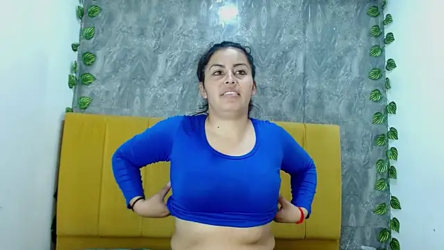 amara leoncm online show from 8, 11, 2025