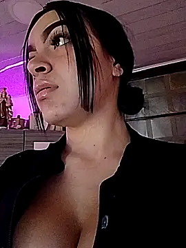 Snapshot of Nuvi_jonhs chatting on 11, 11, 2025 Nuvi jonhs online show from 11, 11, 2025