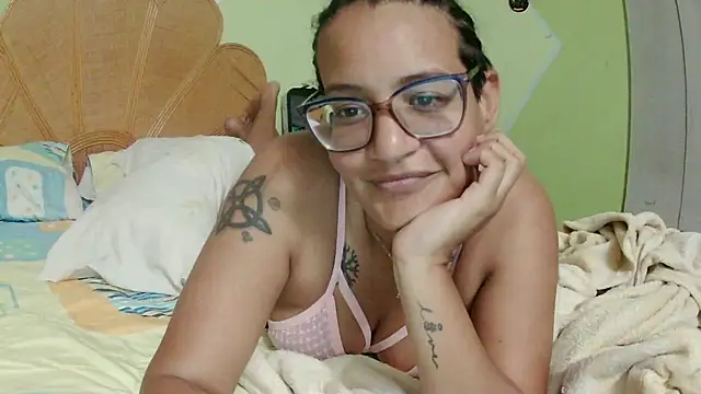 Snapshot of Destrukturada chatting on 6, 2, 2026 Destrukturada online show from 6, 2, 2026
