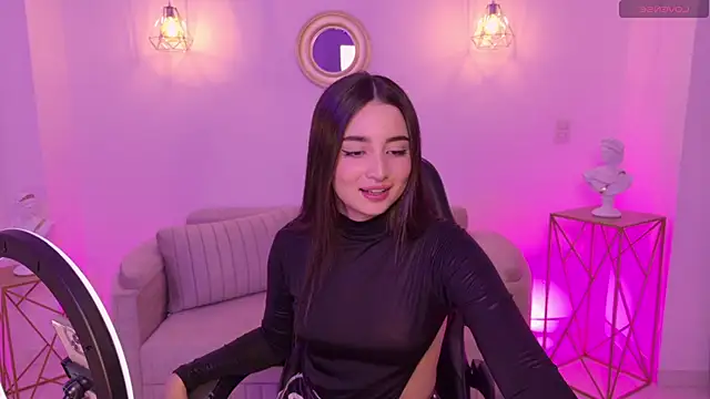 Snapshot of Ariana_Monroe01 chatting on 14, 11, 2025 Ariana Monroe01 online show from 14, 11, 2025