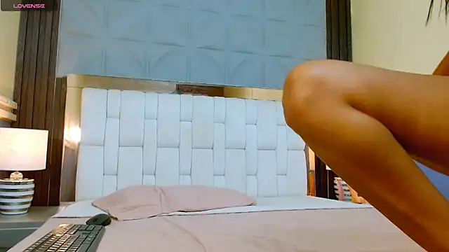 Gigi Mills online show from 6, 11, 2025