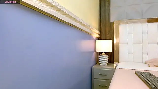 Gigi Mills online show from 8, 11, 2025