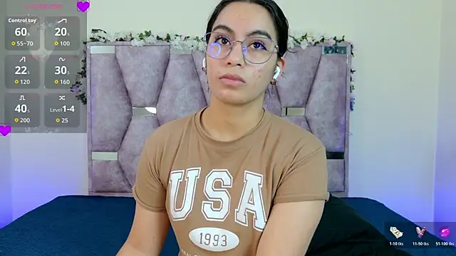 Iris mandarinne online show from 9, 11, 2025