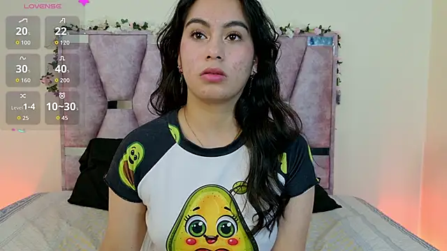 Iris mandarinne online show from 27, 10, 2025