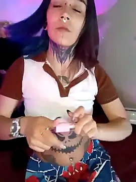 SharonSalazar online show from 13, 4, 2026