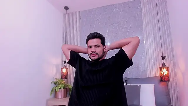 Hamilton 0 online show from 14, 11, 2025