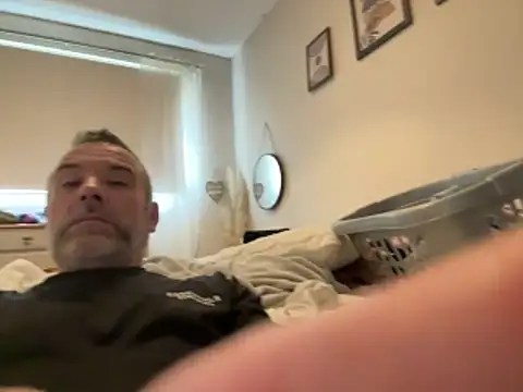 plymouthlad82 online show from 9, 3, 2026