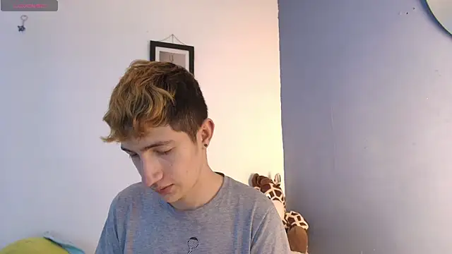 Snapshot of Erick_Taylor3 chatting on 9, 7, 2026 Erick Taylor3 online show from 9, 7, 2026
