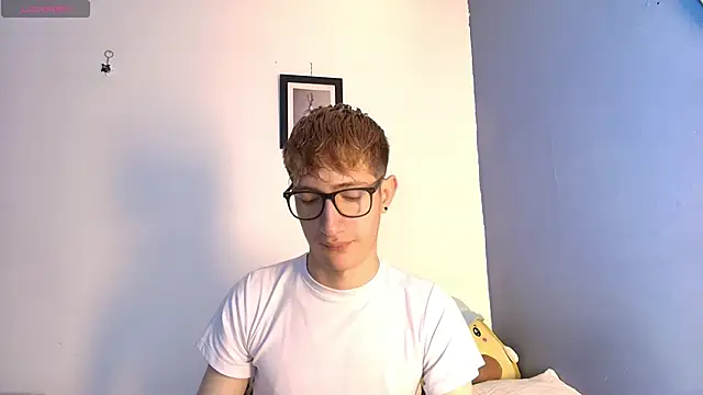 Snapshot of Erick_Taylor3 chatting on 8, 5, 2026 Erick Taylor3 online show from 8, 5, 2026