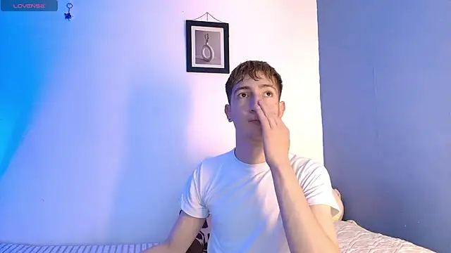 Snapshot of Erick_Taylor3 chatting on 26, 5, 2026 Erick Taylor3 online show from 26, 5, 2026