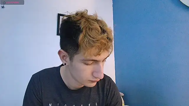 Snapshot of Erick_Taylor3 chatting on 27, 6, 2026 Erick Taylor3 online show from 27, 6, 2026