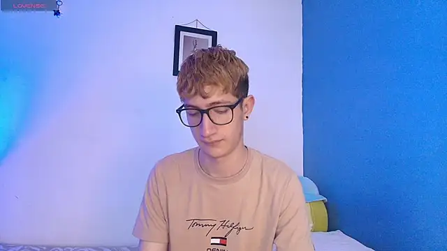 Snapshot of Erick_Taylor3 chatting on 16, 5, 2026 Erick Taylor3 online show from 16, 5, 2026
