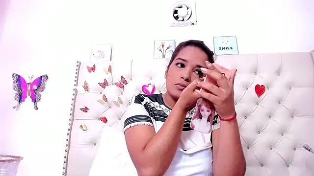 celena wonder online show from 11, 3, 2026