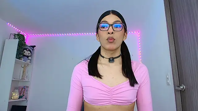 Snapshot of Arimoonn chatting on 2, 7, 2026 Arimoonn online show from 2, 7, 2026
