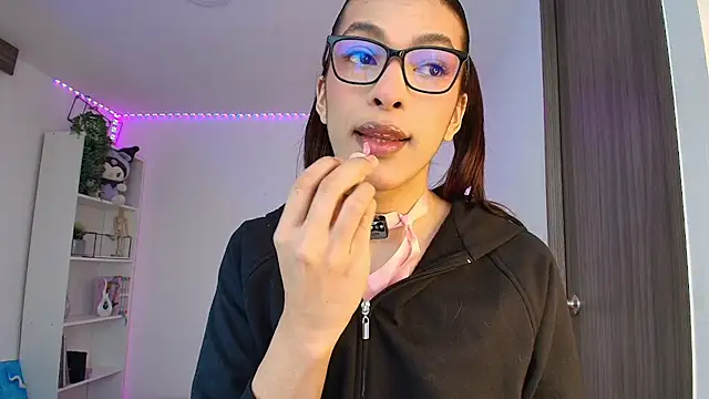 Snapshot of Arimoonn chatting on 17, 7, 2026 Arimoonn online show from 17, 7, 2026