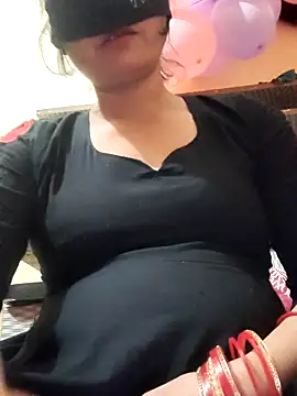 Snapshot of Pyaar_Ki_Pooja chatting on 16, 11, 2025 Pyaar Ki Pooja online show from 16, 11, 2025