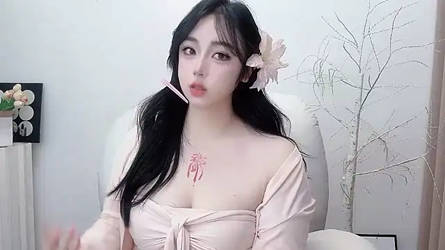 Love-hanzaizai718 online show from 20, 12, 2025