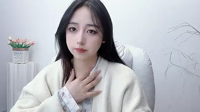 Love-hanzaizai718 online show from 28, 10, 2025