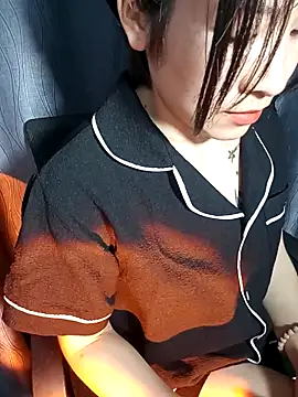 Cherry Le02 online show from 12, 3, 2026