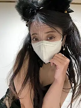 momo 0012 online show from 2, 11, 2025