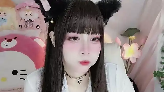 Snapshot of -zhuzhu-999- chatting on 4, 12, 2025 -zhuzhu-999- online show from 4, 12, 2025