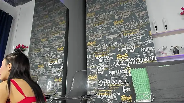 DemmiLove online show from 6, 2, 2026