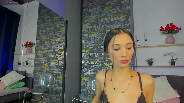 Snapshot of DemmiLove chatting on 24, 11, 2025 DemmiLove online show from 24, 11, 2025