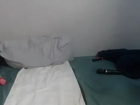 Snapshot of CocoCaramel-X chatting on 8, 11, 2025 CocoCaramel-X online show from 8, 11, 2025