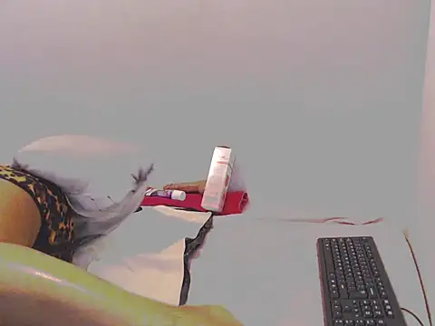 Snapshot of CocoCaramel-X chatting on 13, 11, 2025 CocoCaramel-X online show from 13, 11, 2025